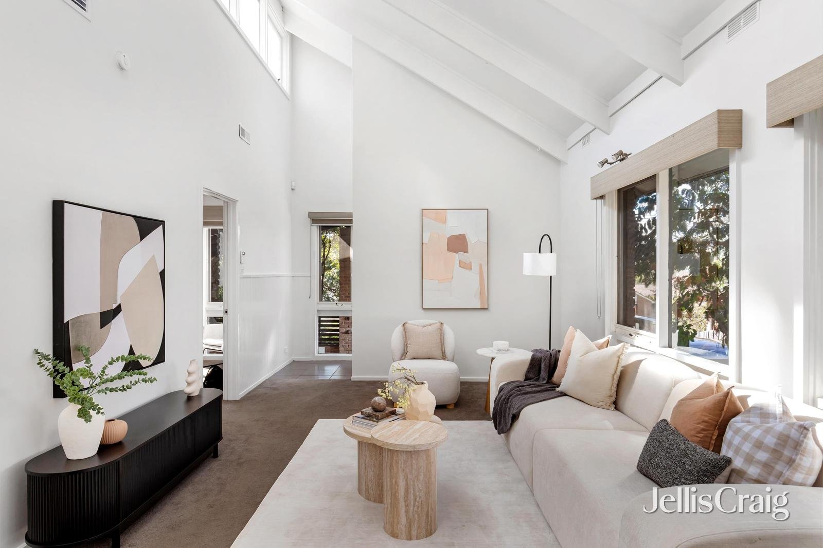 52 Eastgate Drive, Greensborough image 8