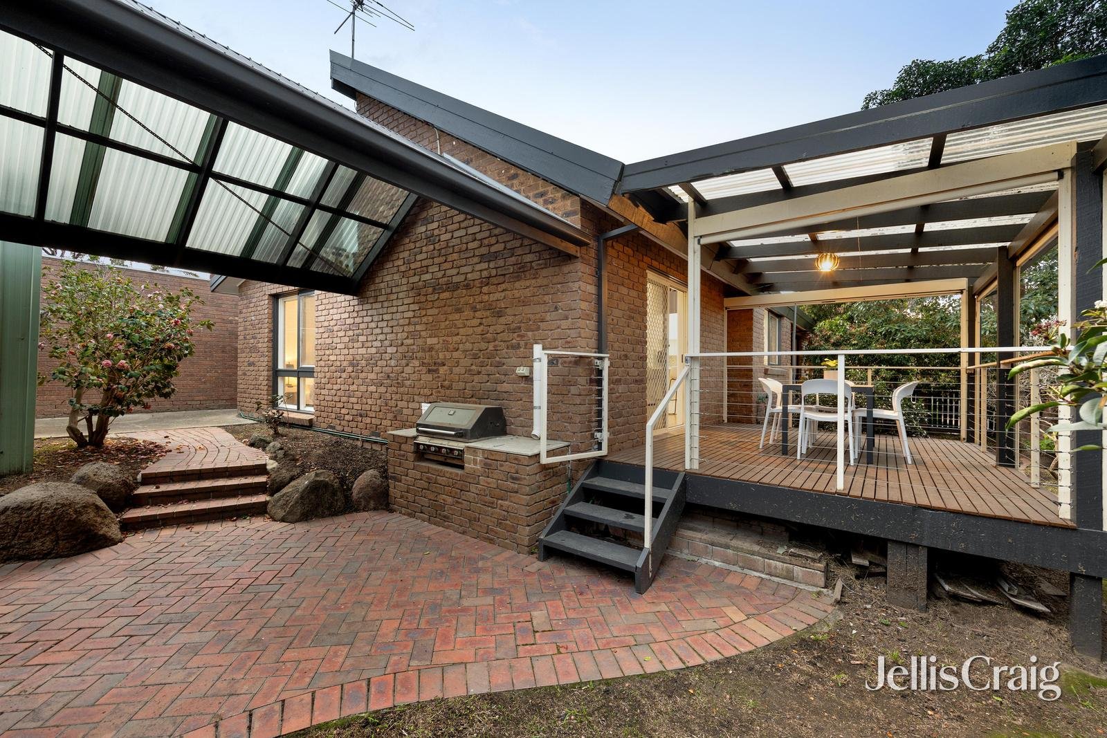 52 Eastgate Drive, Greensborough image 14