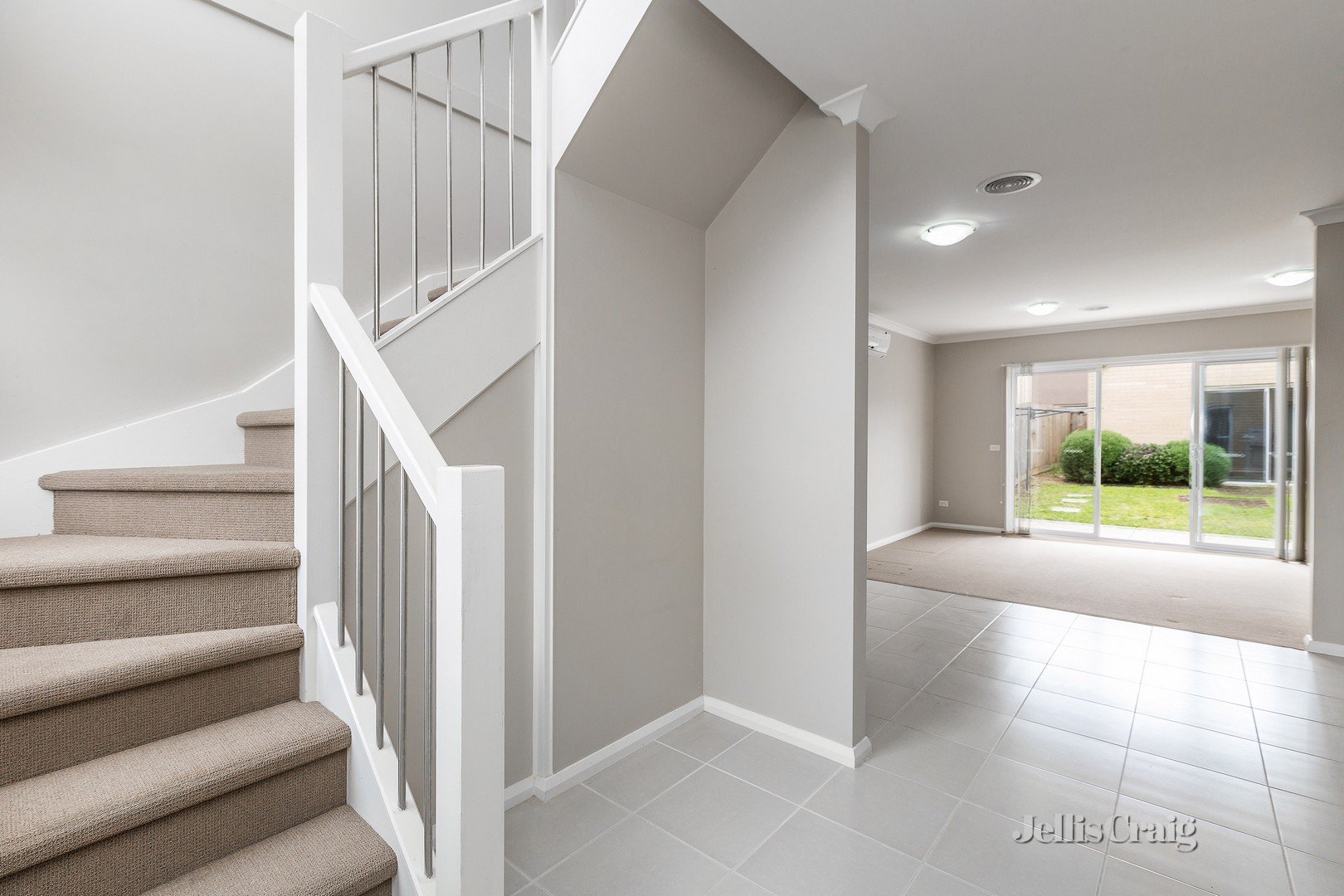52 Featherbrook Drive, Point Cook image 6