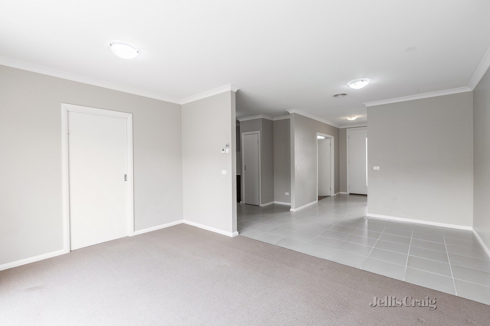 52 Featherbrook Drive, Point Cook image 3