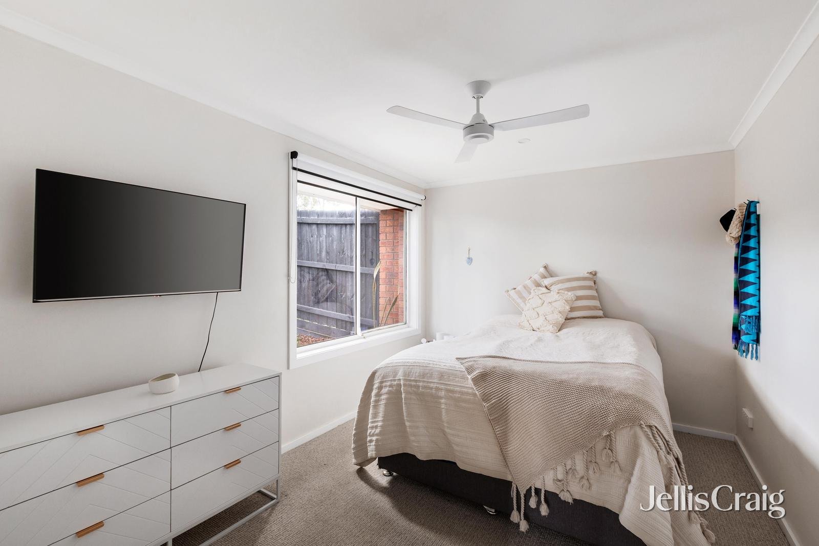 5/2 Fernside Avenue, Briar&nbsp;Hill image 5