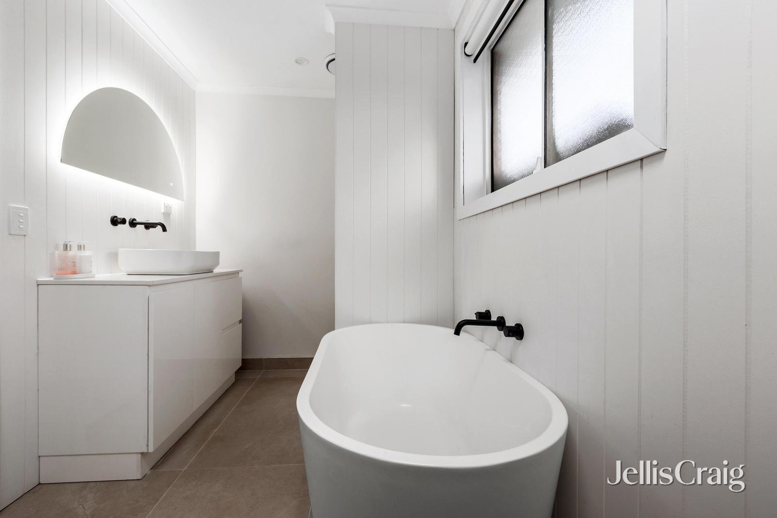 5/2 Fernside Avenue, Briar&nbsp;Hill image 7