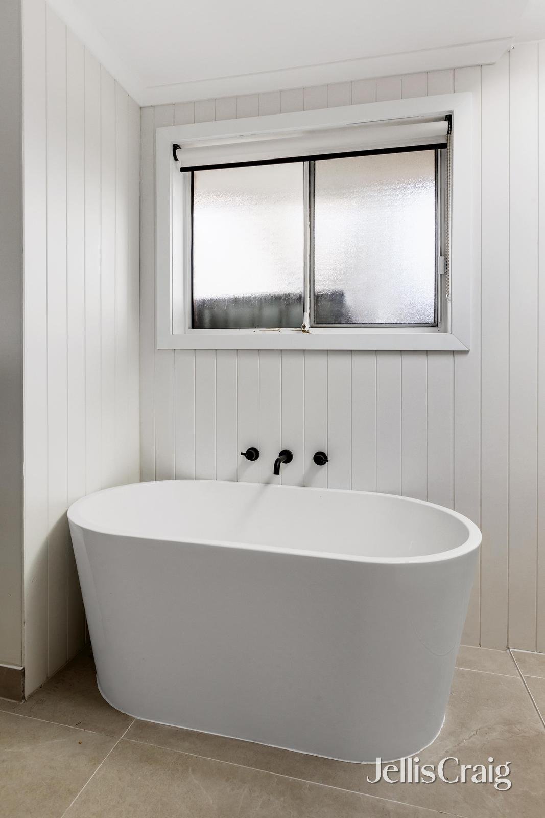 5/2 Fernside Avenue, Briar&nbsp;Hill image 8