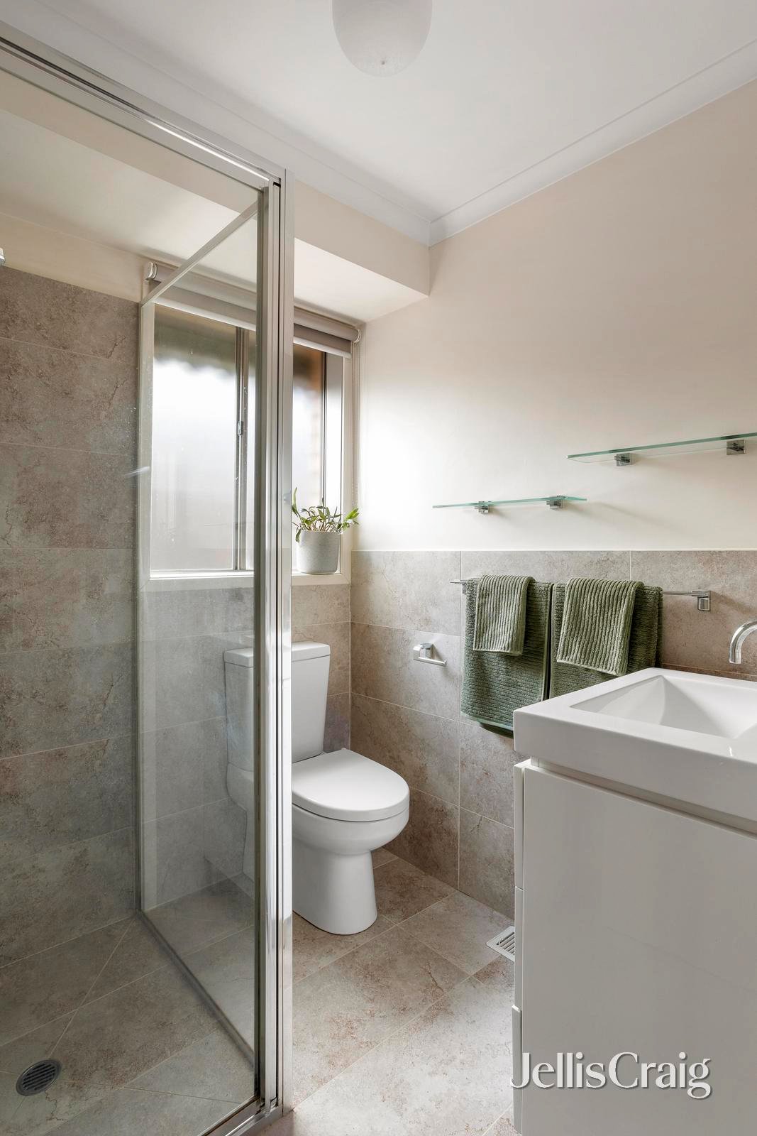 52 Frensham Road, Watsonia image 9