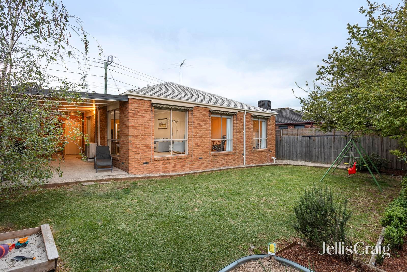 52 Frensham Road, Watsonia image 14