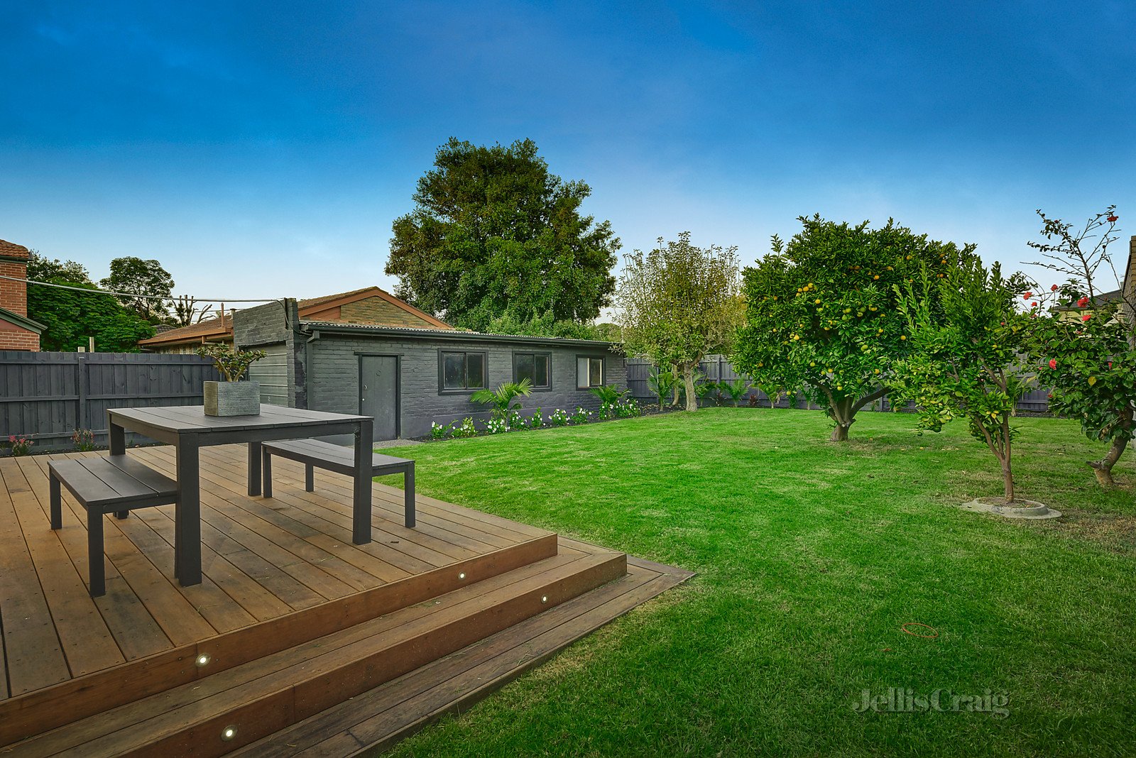 52 Gardeners Road, Bentleigh East image 7