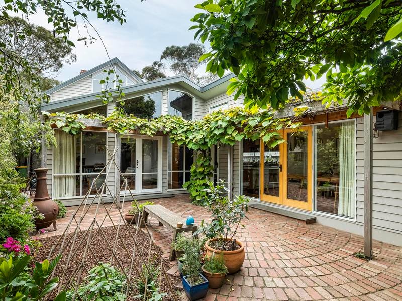52 Gladstone Avenue, Northcote image 5