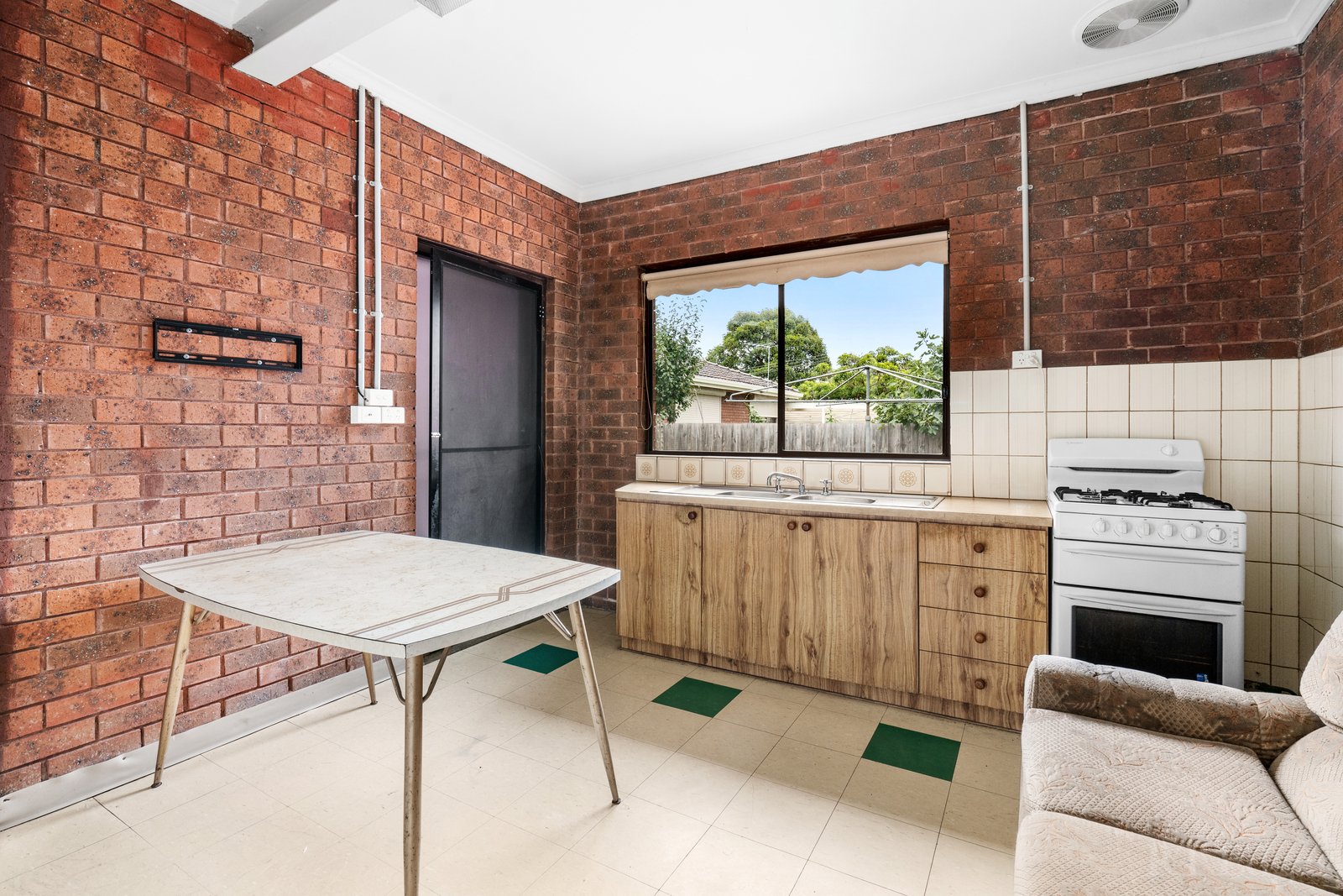Property Gallery Thumbnail 13