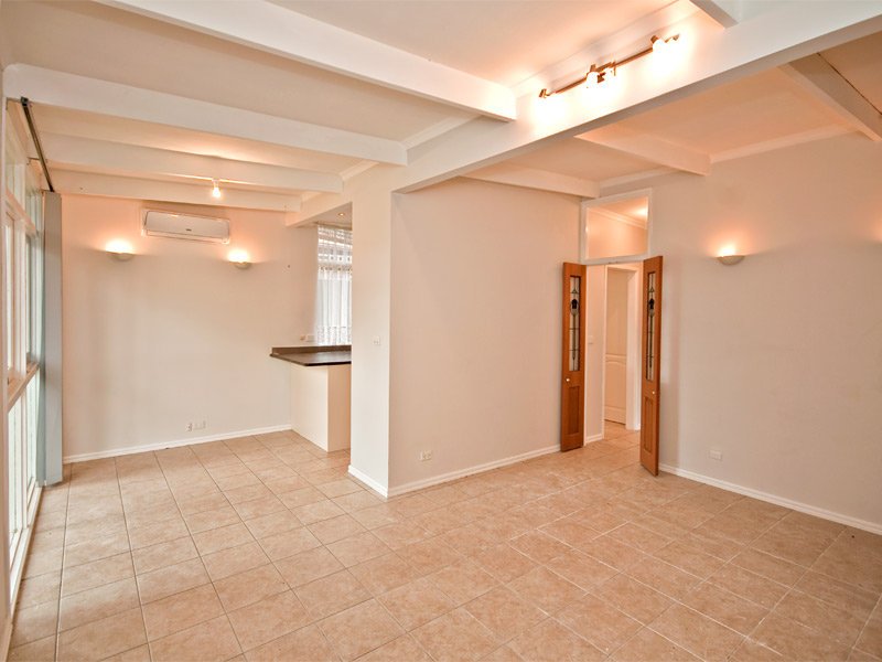 52 Hawthorn Road, Burwood East image 5