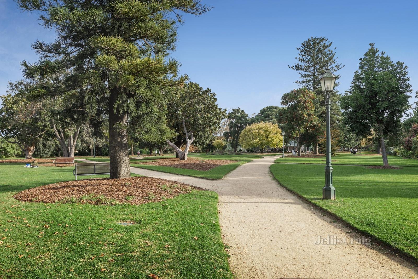 52 Herbert Street, Albert Park image 13