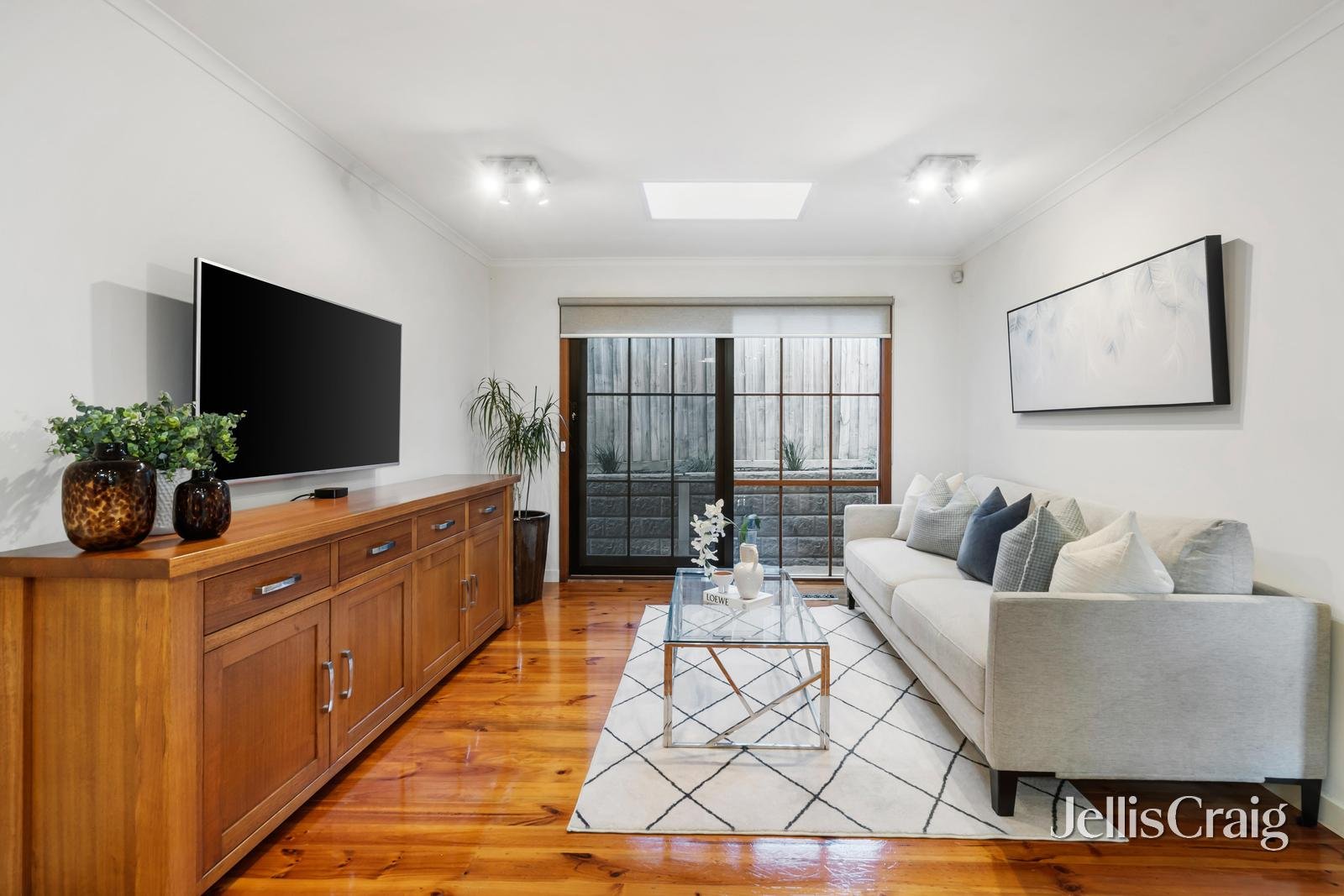 52 Huntingfield Drive, Doncaster&nbsp;East image 3