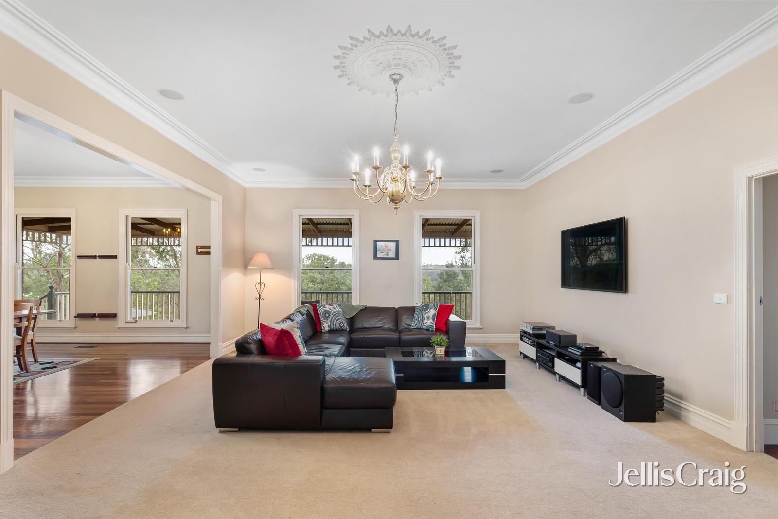 52 Kangaroo Ground Warrandyte Road, North Warrandyte image 4