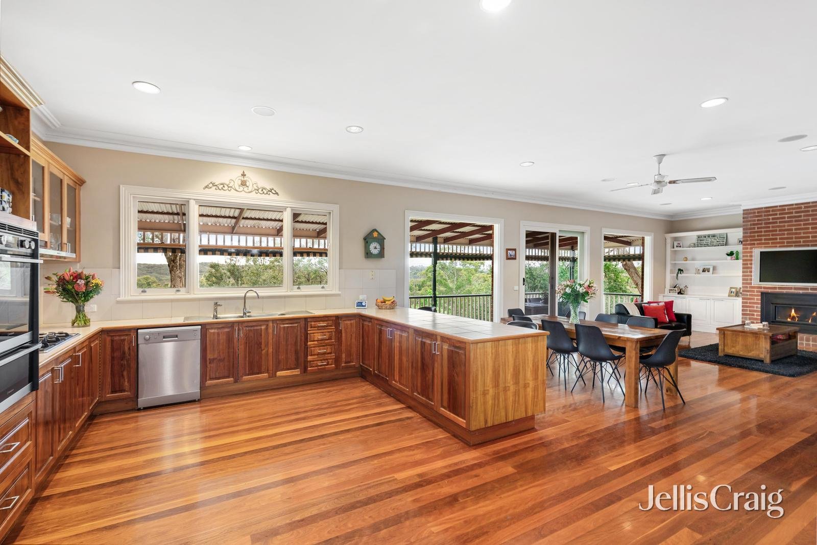 52 Kangaroo Ground Warrandyte Road, North Warrandyte image 7