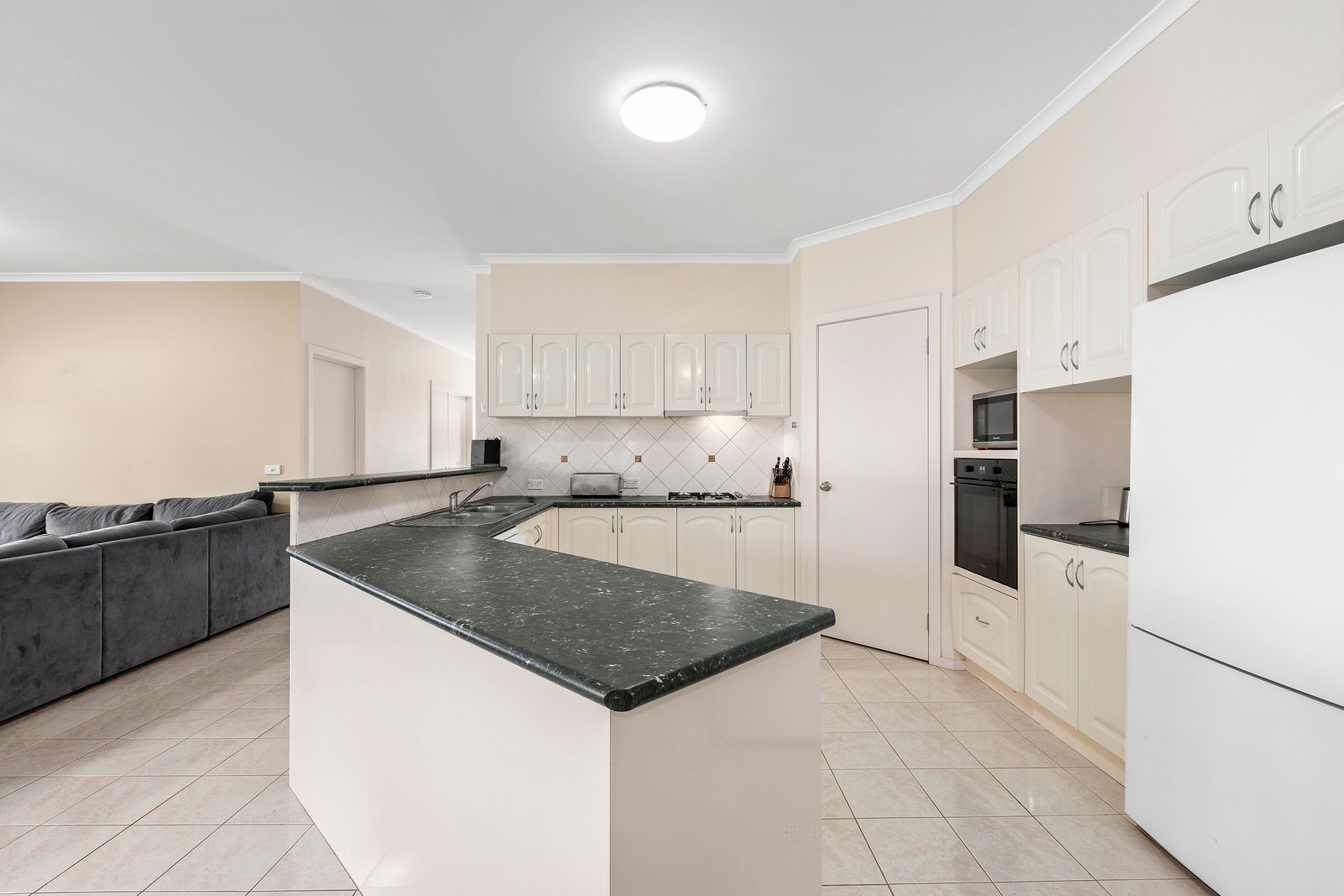 Property Gallery Thumbnail 4