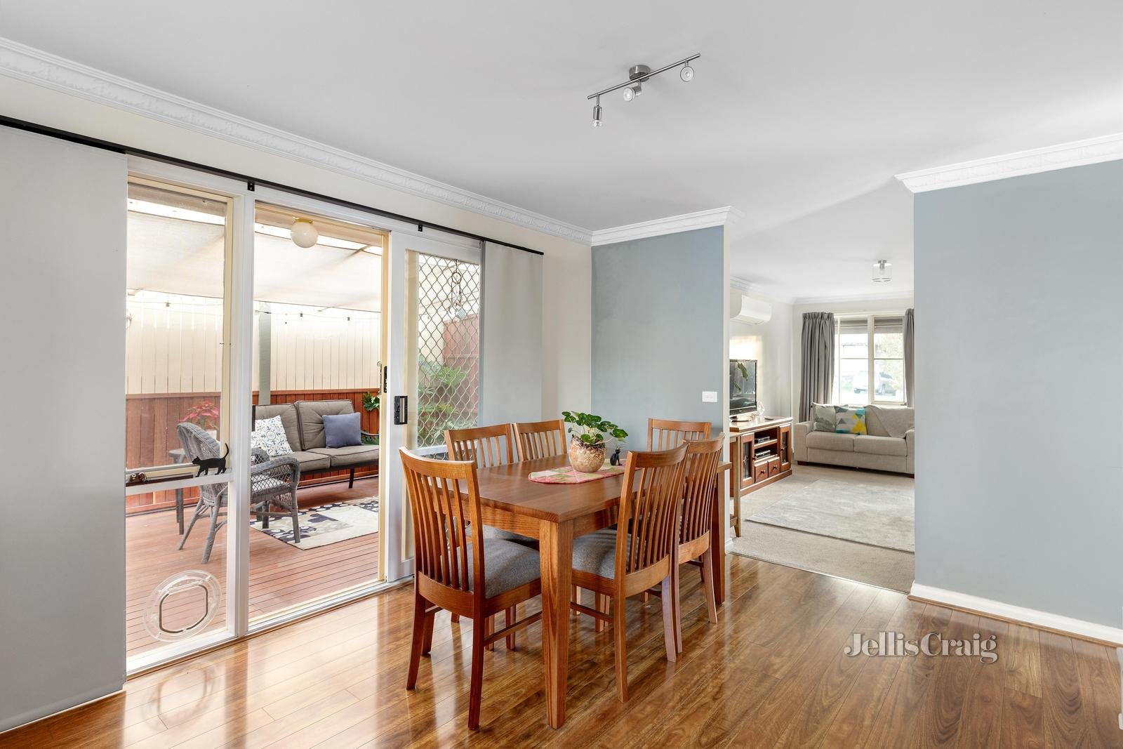 52 Leach Street, Briar Hill image 3