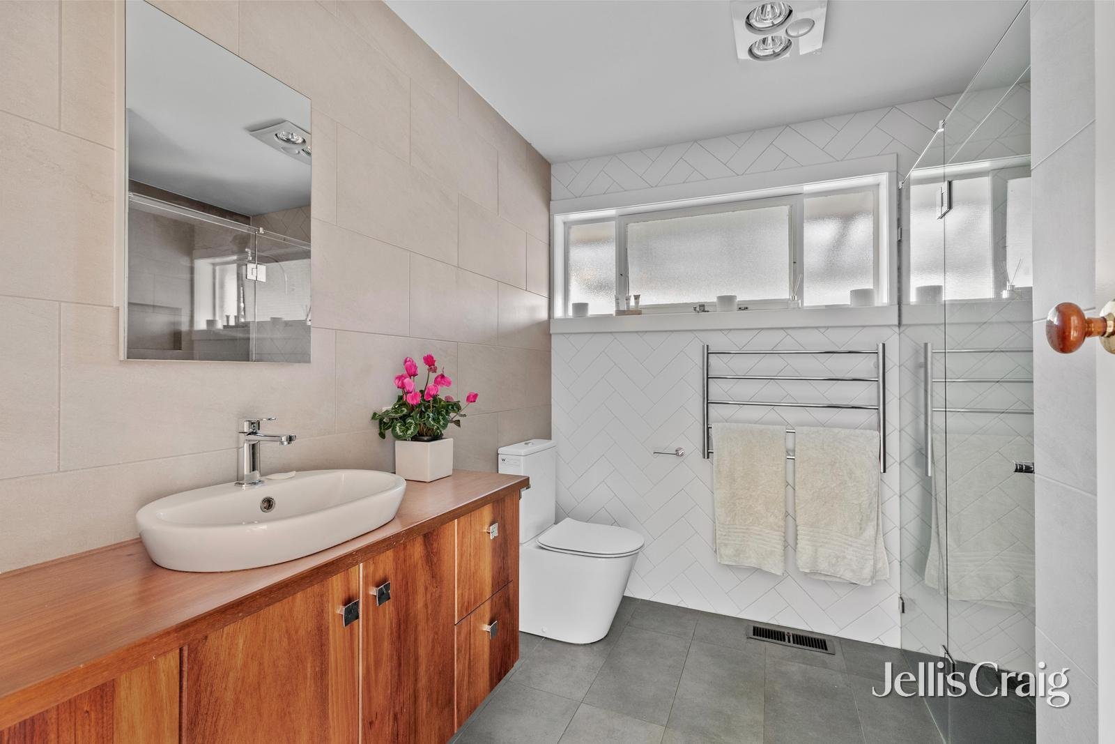 52 Luck Street, Eltham image 7