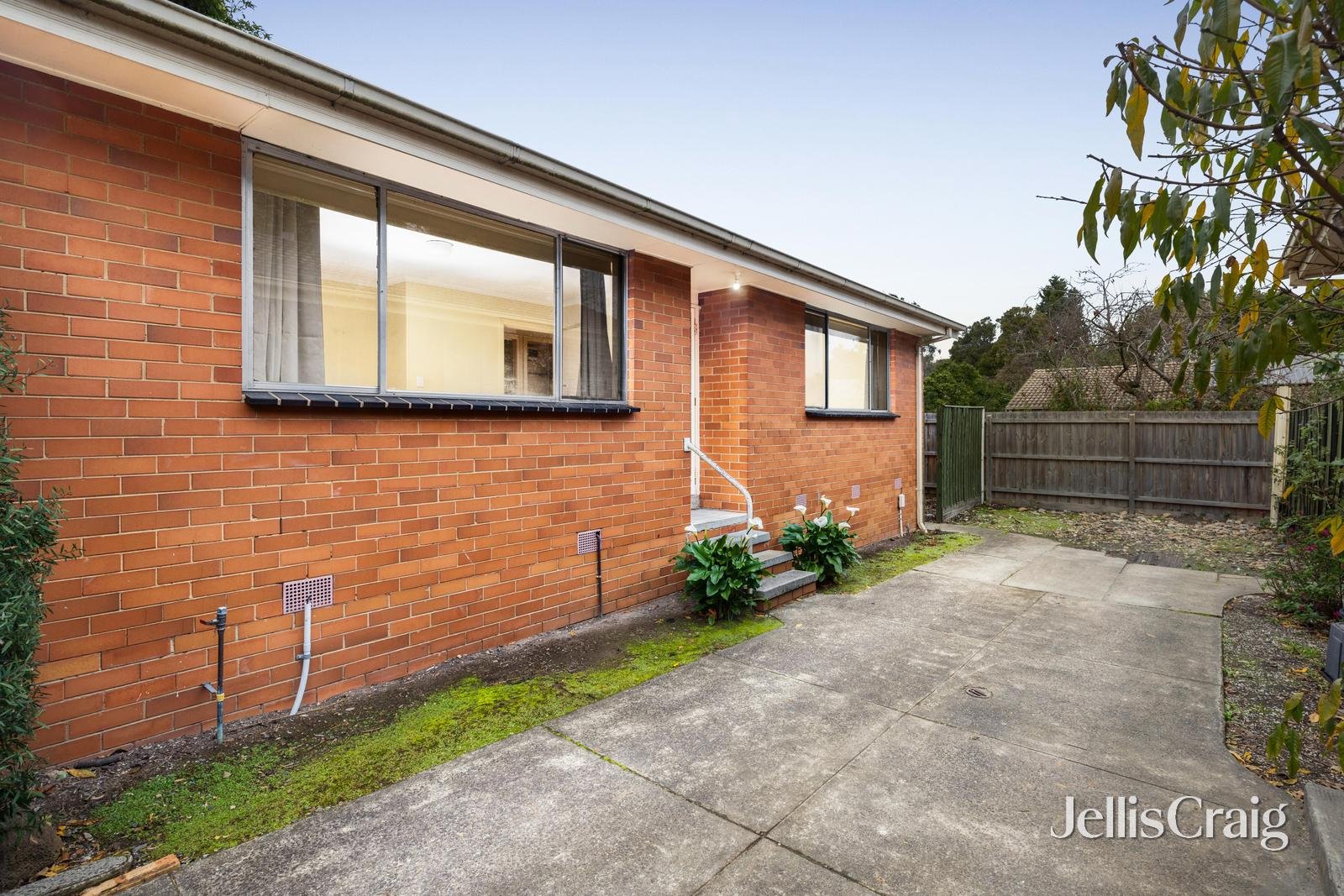 5/2 Lucknow Street, Mitcham image 1