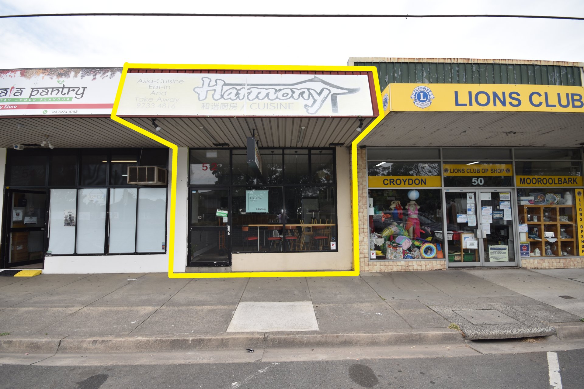 52 Manchester Road, Mooroolbark image 1