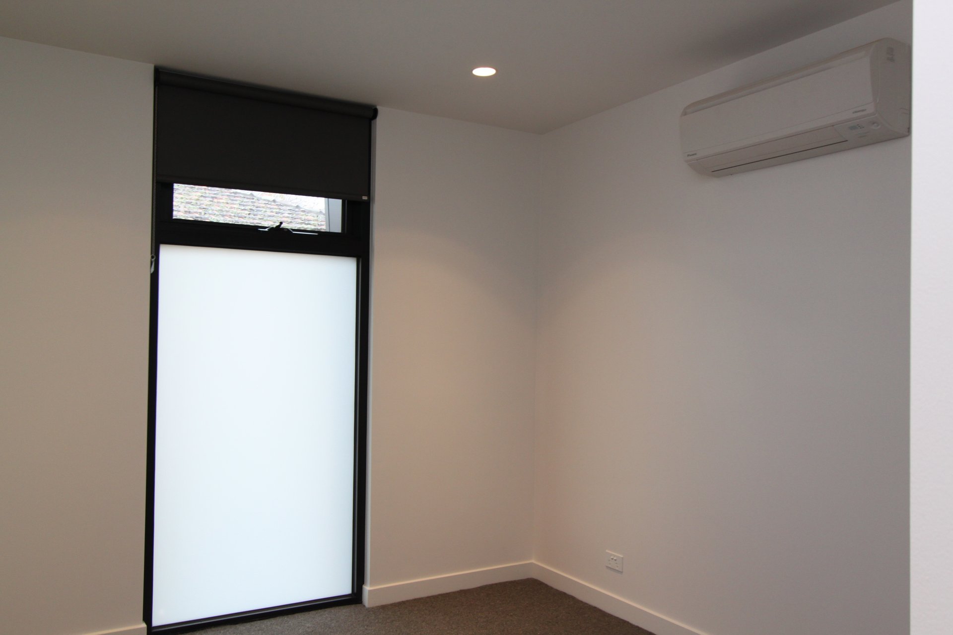 Property Gallery Thumbnail 6
