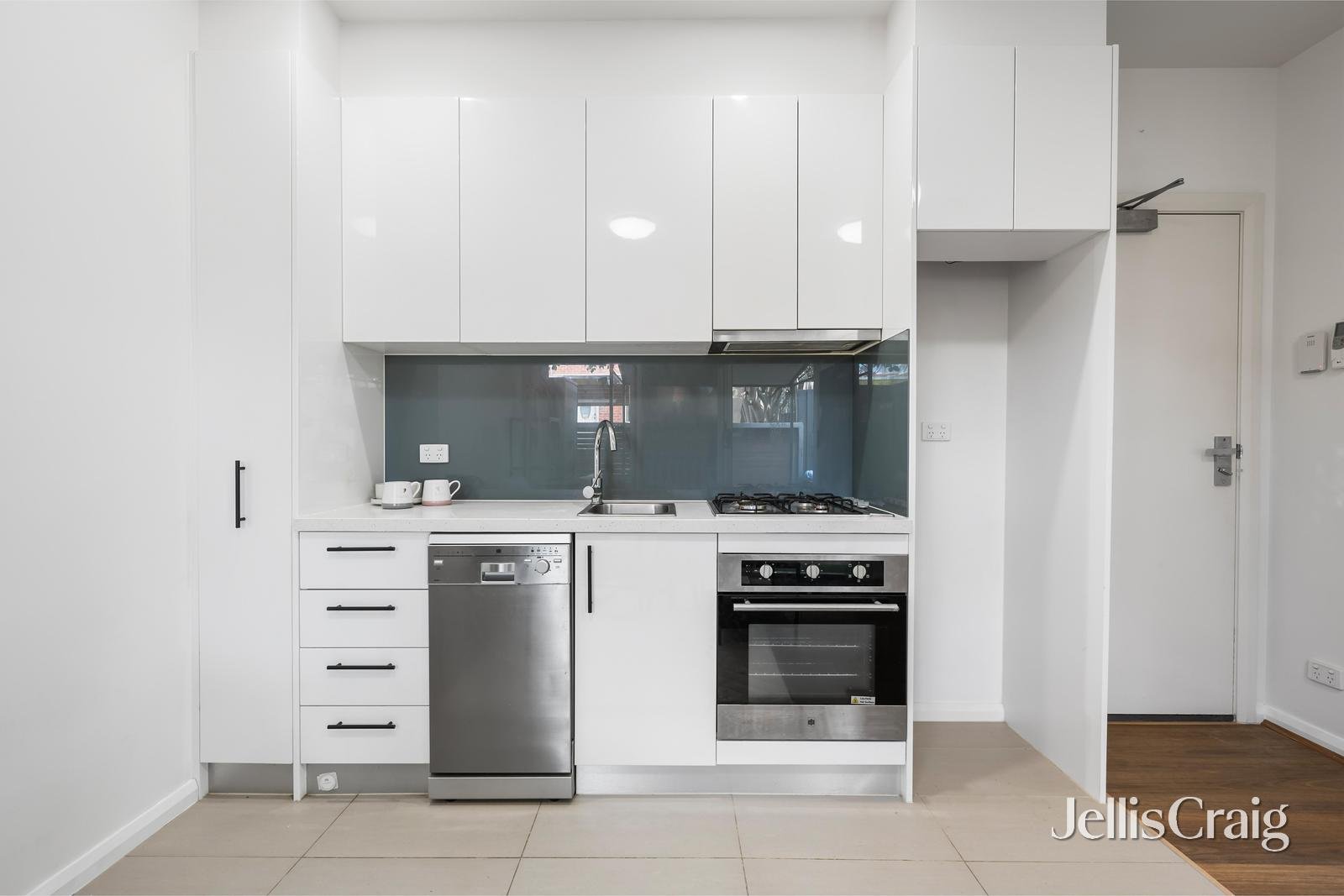 5/2 Middleborough Road, Burwood East image 4