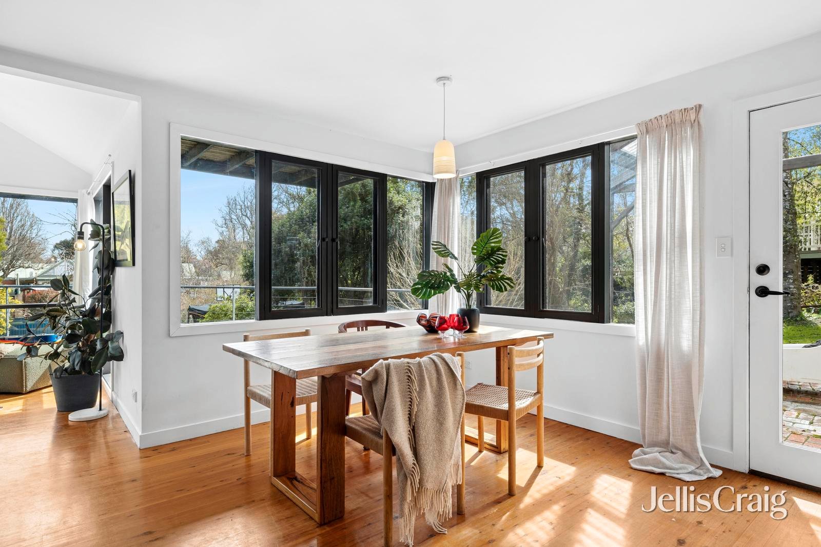 52 Millar Street, Daylesford image 2