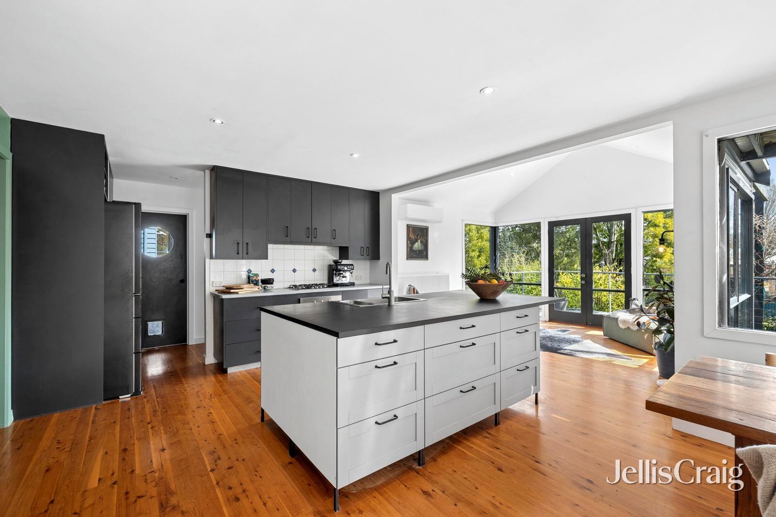 52 Millar Street, Daylesford image 9