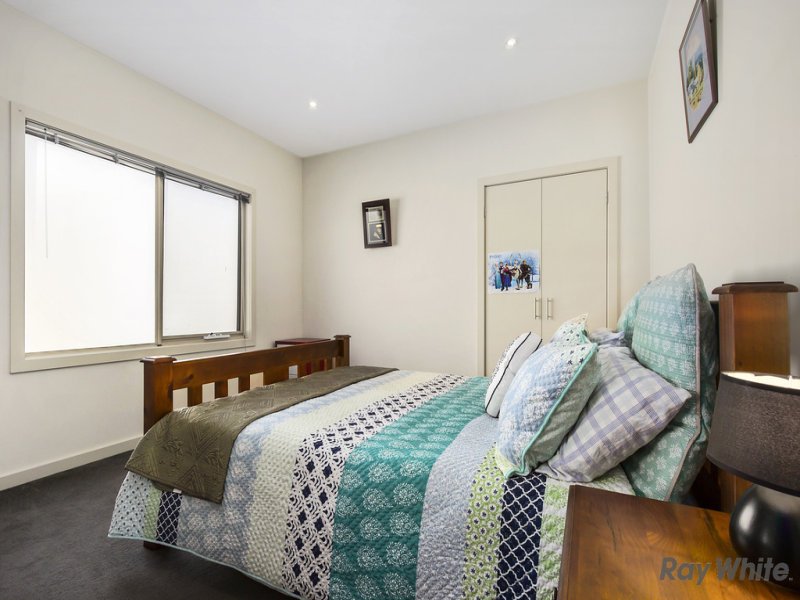 5/2 Minna Street, Blackburn image 5