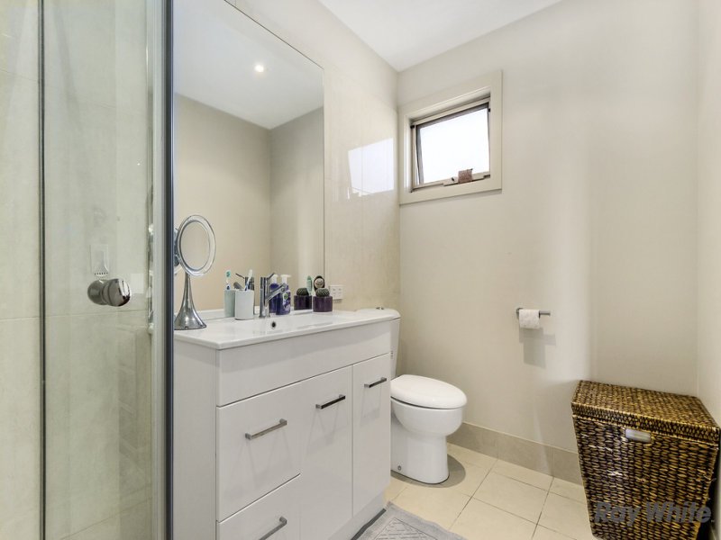 5/2 Minna Street, Blackburn image 7