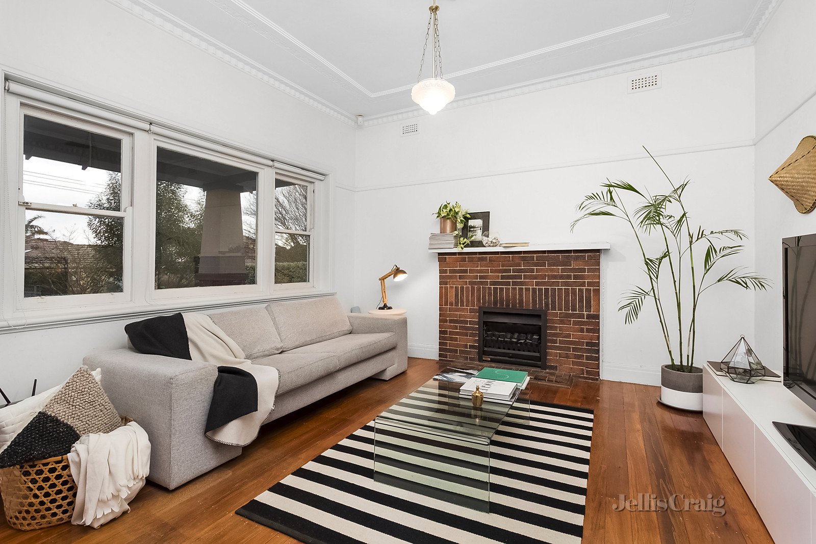 52 Monash Street, Ascot Vale image 2