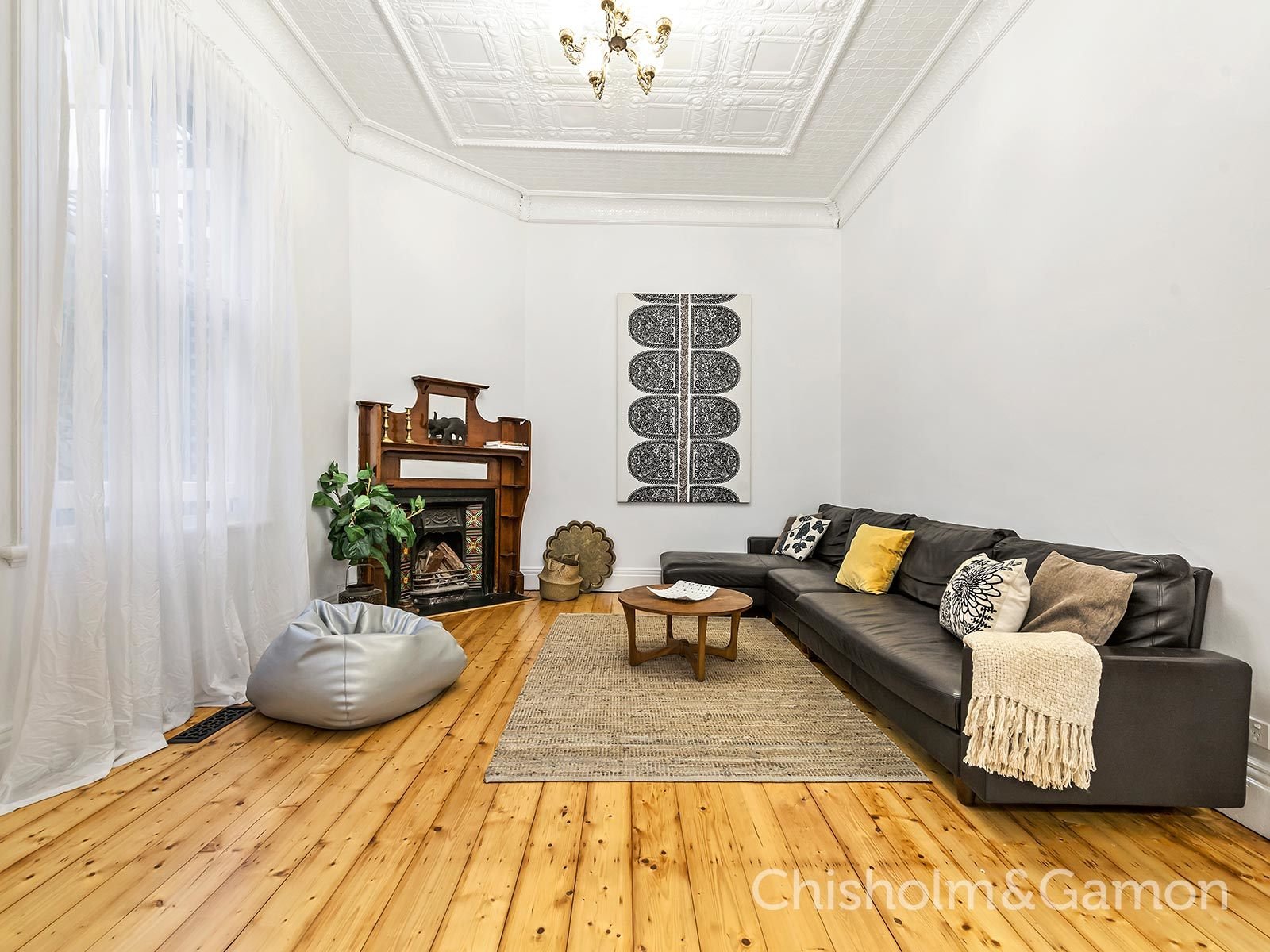 52 Ormond Road, Elwood image 5