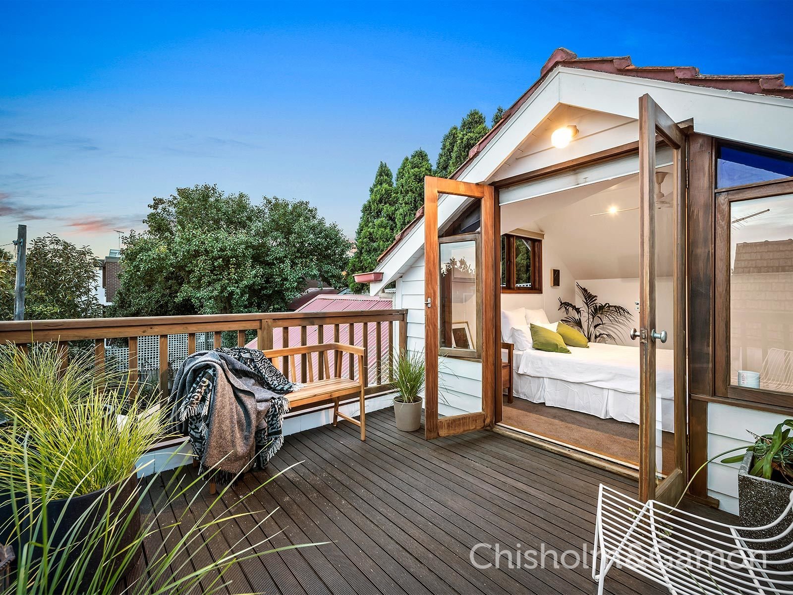52 Ormond Road, Elwood image 8