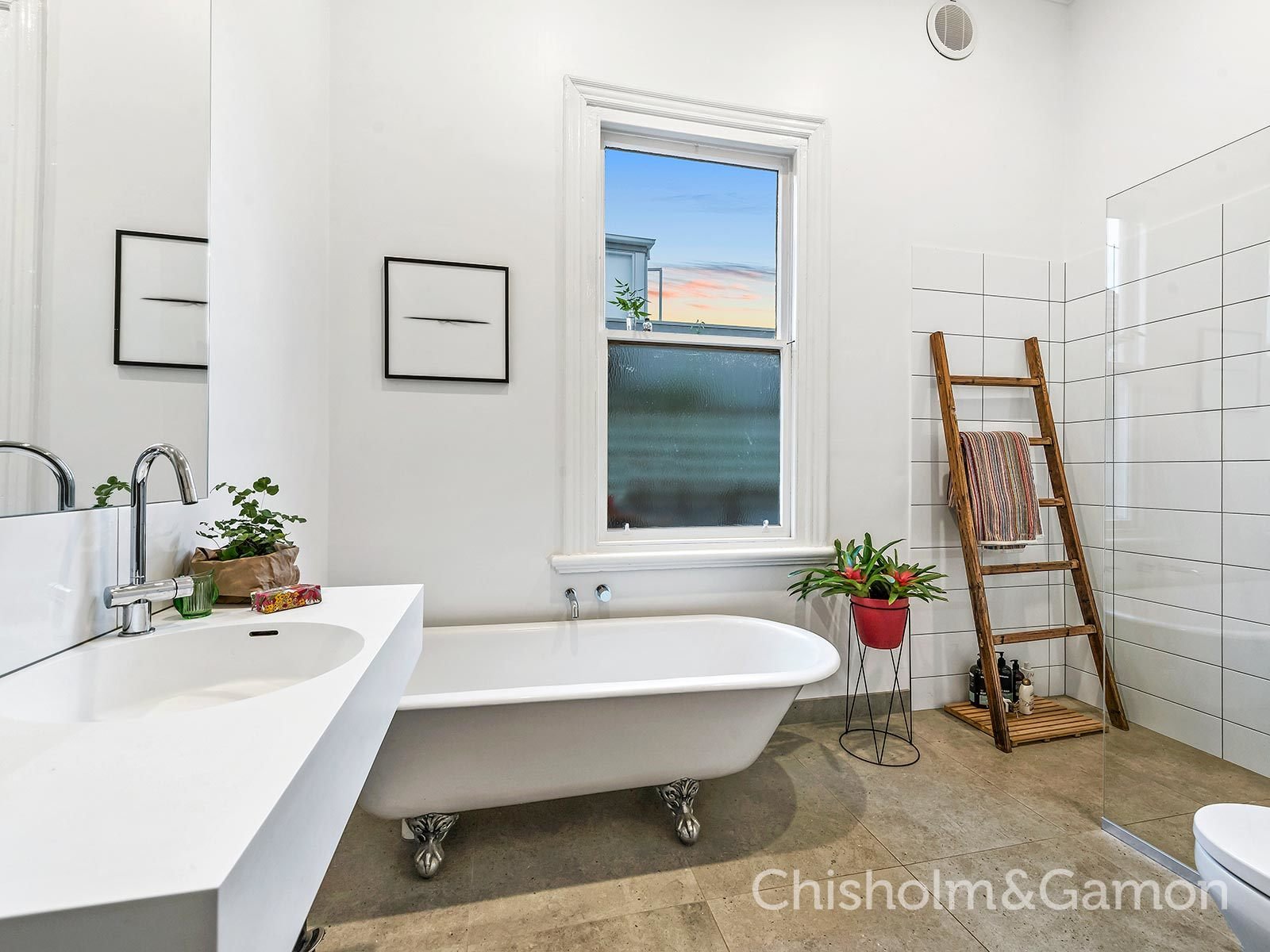 52 Ormond Road, Elwood image 9