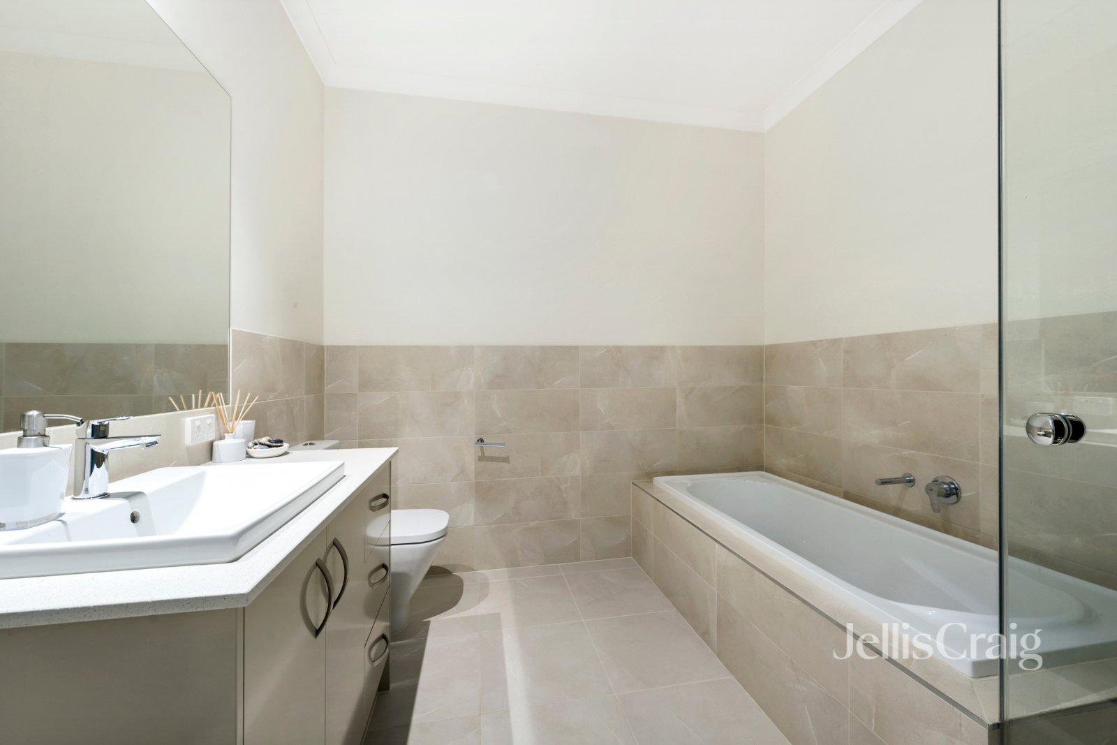 5/2 Parsons Road, Eltham image 6