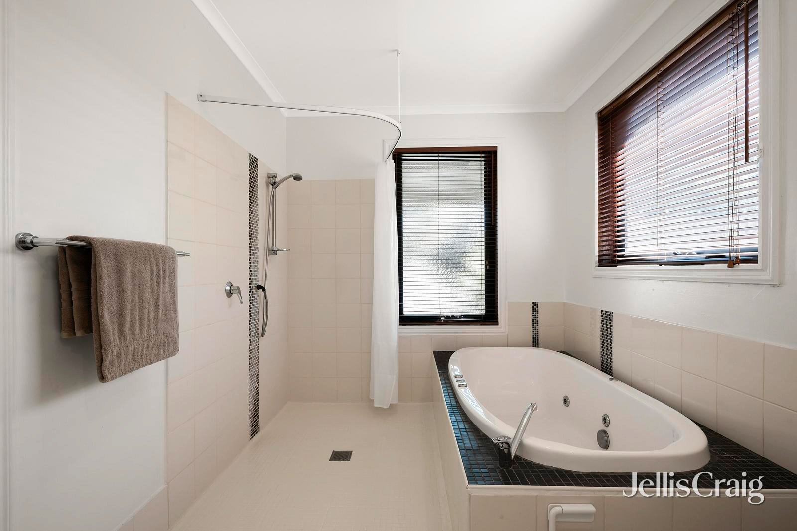 52 Pinoak Drive, Yarra&nbsp;Glen image 11