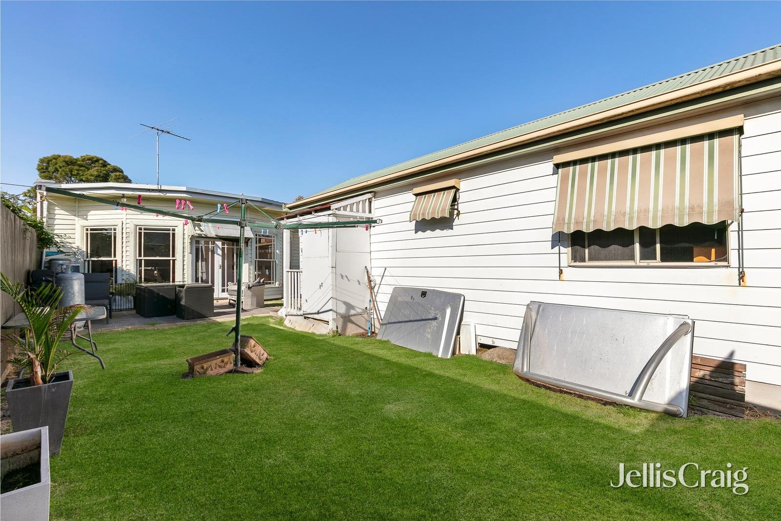 52 Railway Crescent, Williamstown image 15