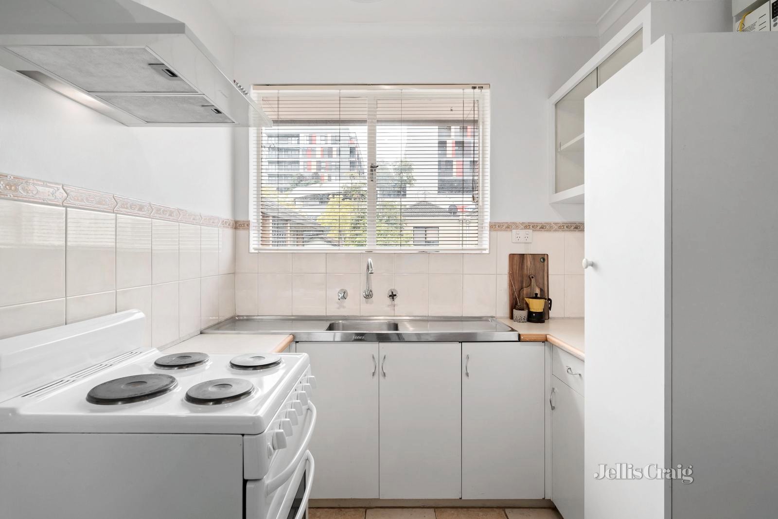 5/2 Raleigh Street, Footscray image 4