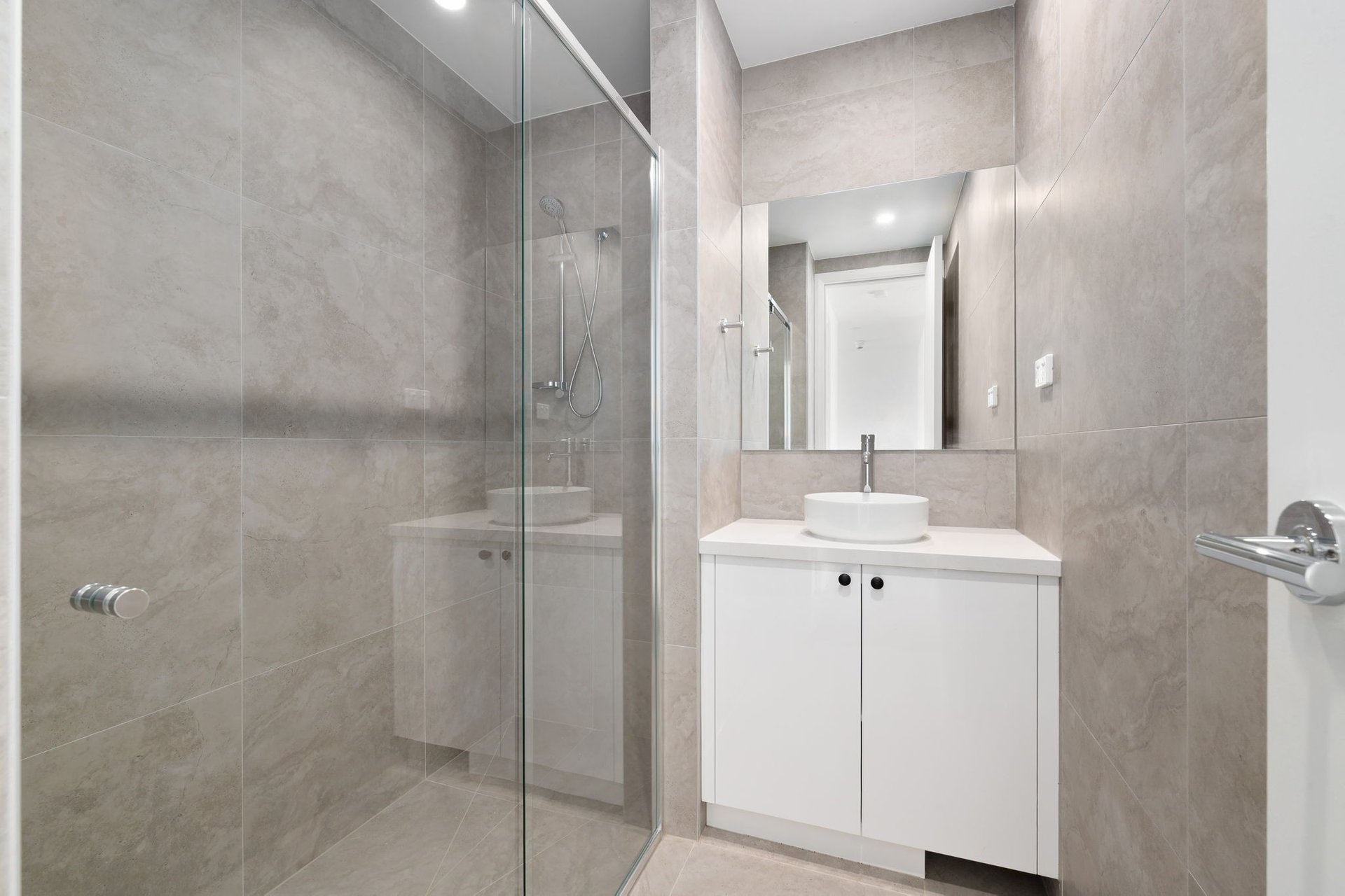 5/2 Saxon Street, Doncaster image 7