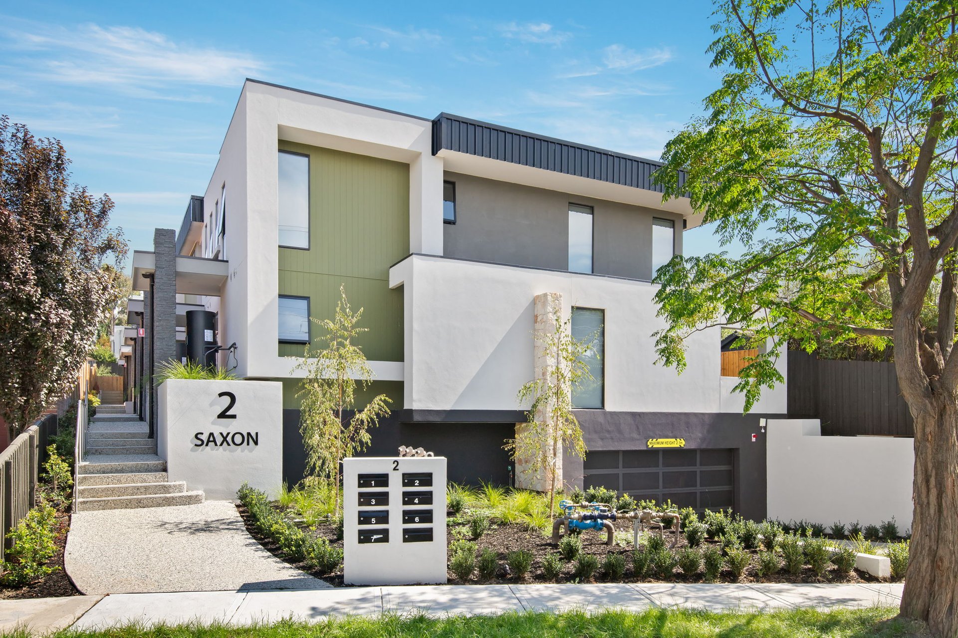 5/2 Saxon Street, Doncaster image 1