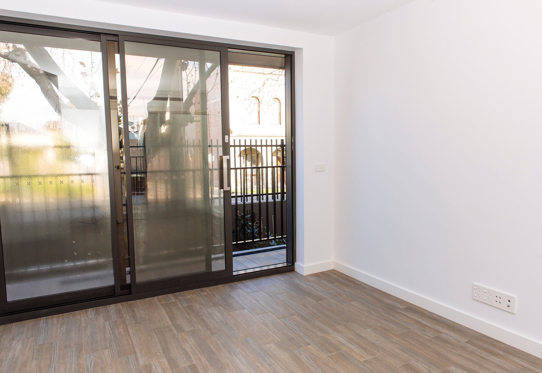 Property Gallery Thumbnail 6