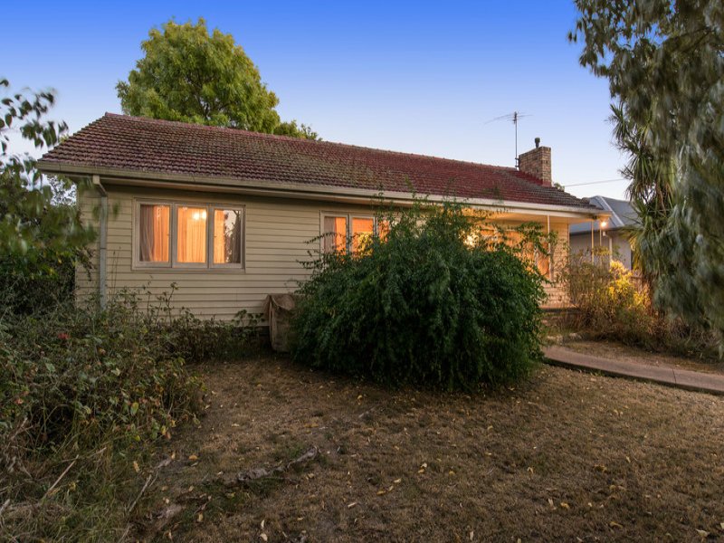 52 Tamworth Road, Kilsyth image 1