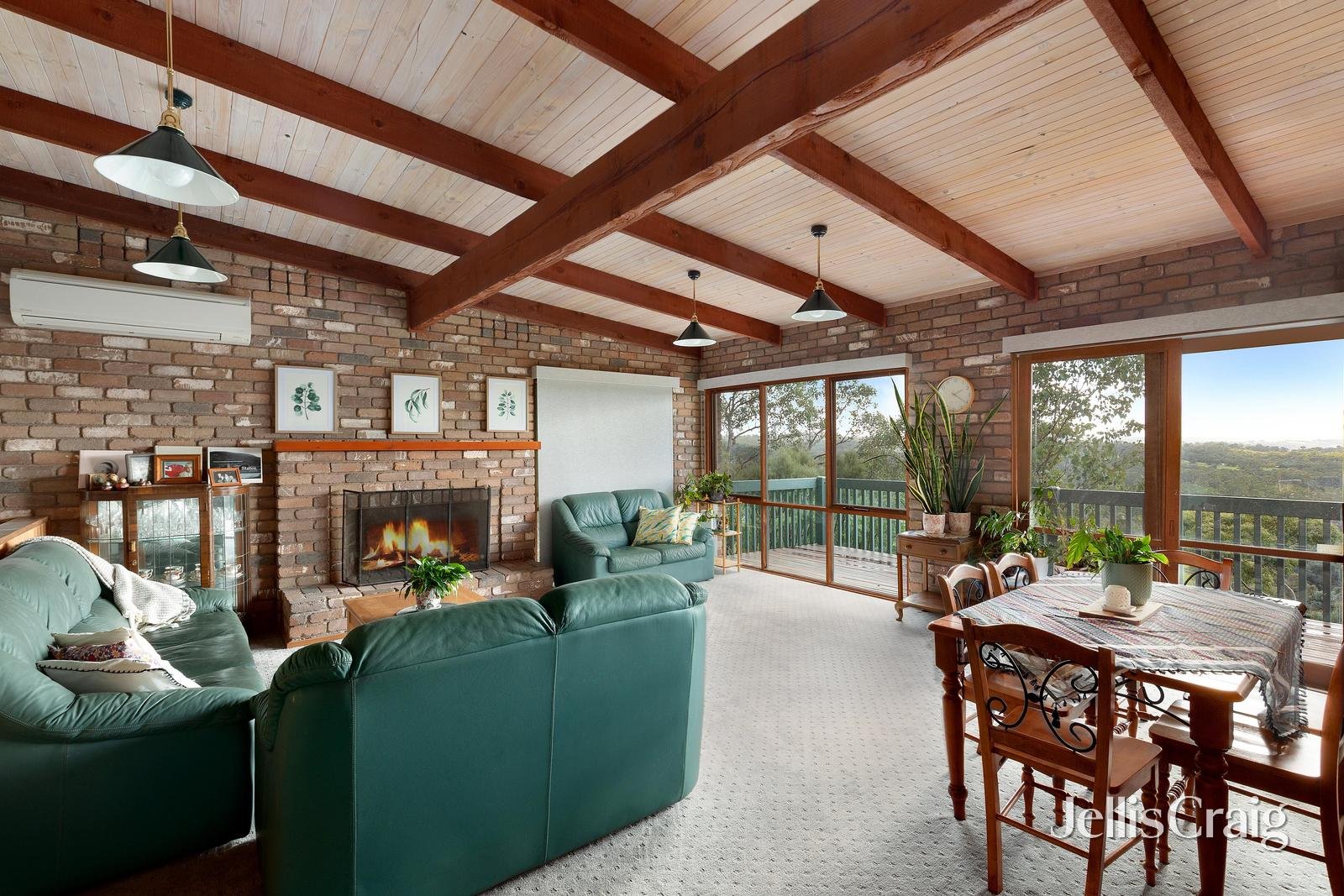 52 Taylor Road, Hurstbridge image 3