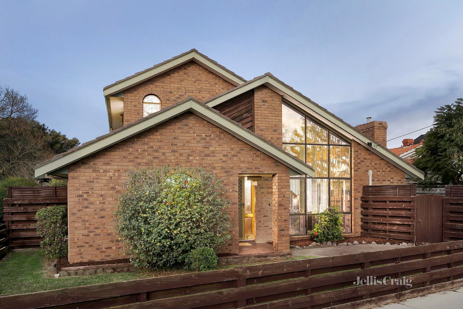 52 Victoria Street, Williamstown image 1