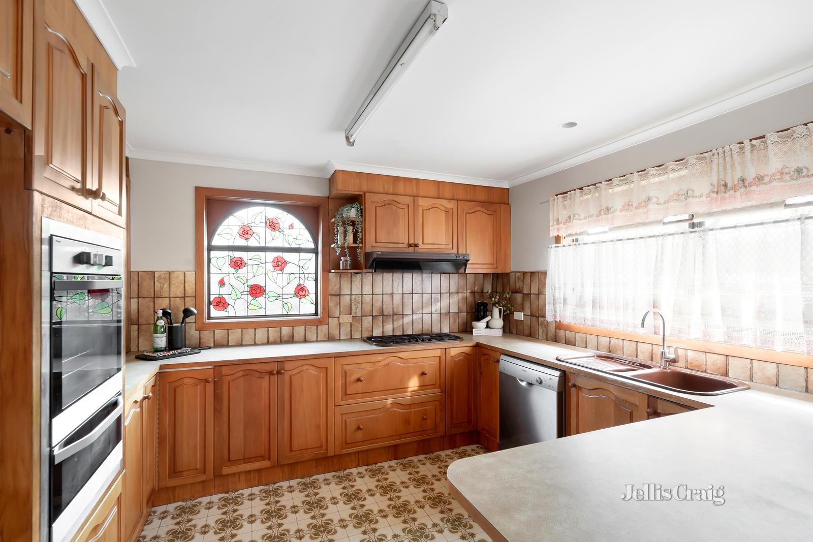 52 Victoria Street, Williamstown image 4