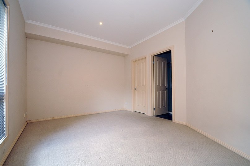 5/2 View Road, Glen Waverley image 4