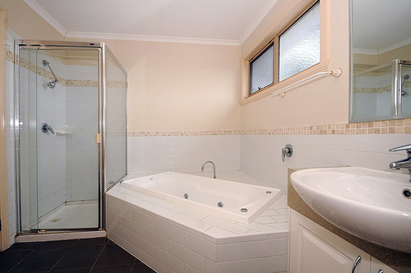 5/2 View Road, Glen Waverley image 5