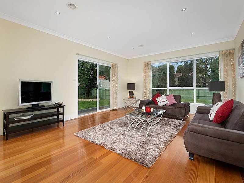 52 Warburton Road, Canterbury image 4