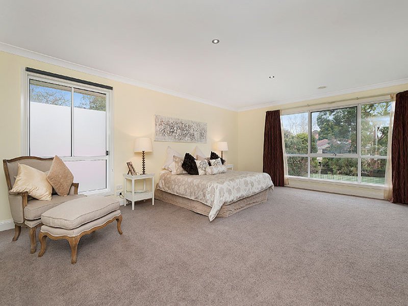 52 Warburton Road, Canterbury image 6