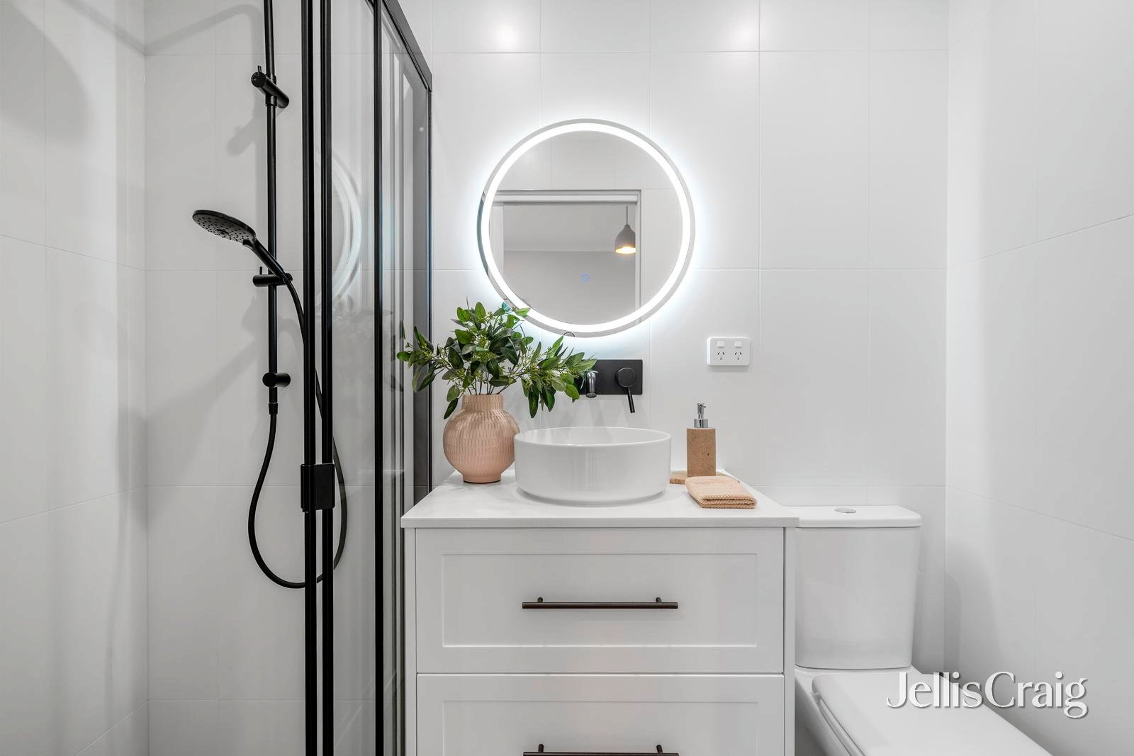 52 Winbirra Parade, Ashwood image 7