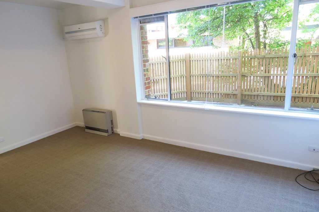 5/20 Chaucer Crescent, Canterbury image 4