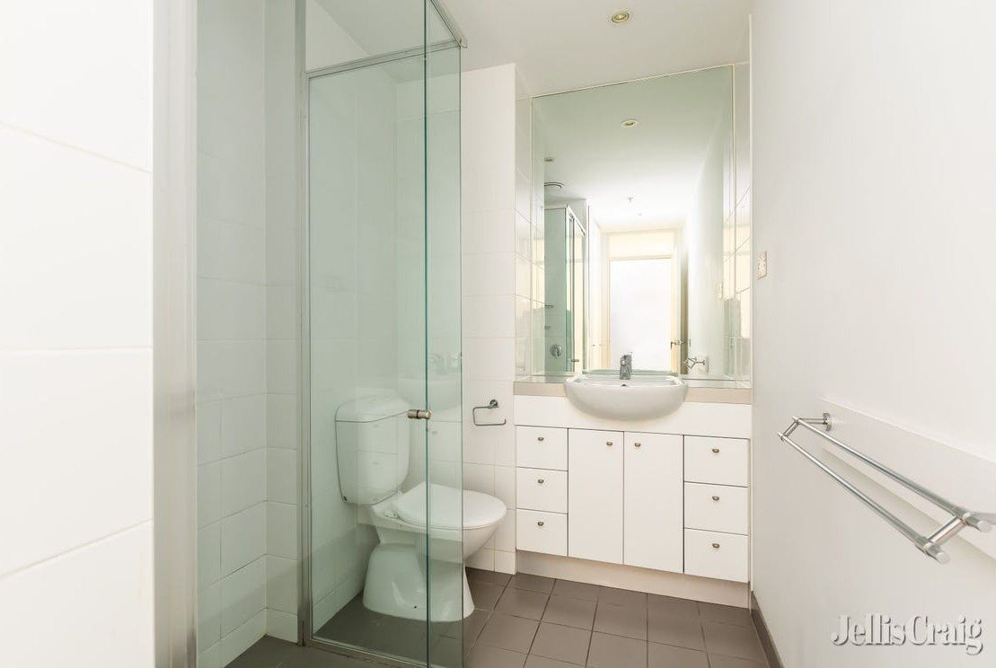 520/422 Collins St, Melbourne image 5